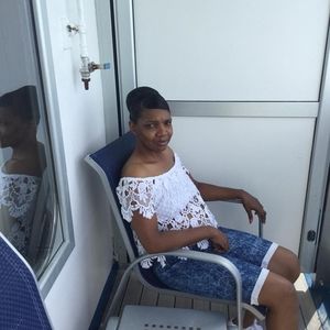 Meet your Posher, Nora